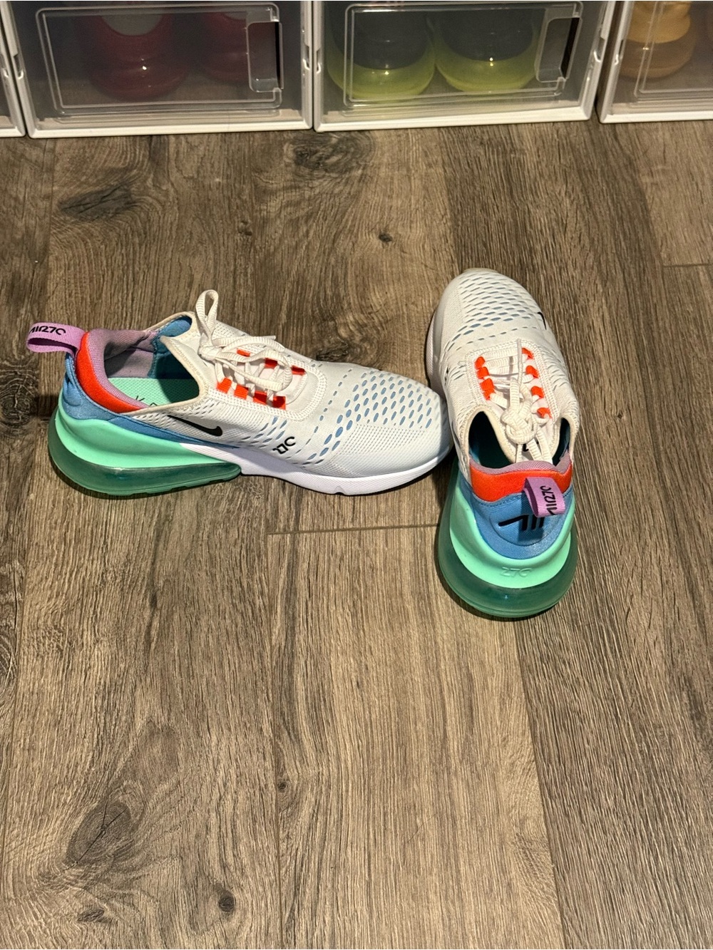 Nike women’s Air Max 270 White Teal Multicolor Casual Sneakers - Picture 3 of 5